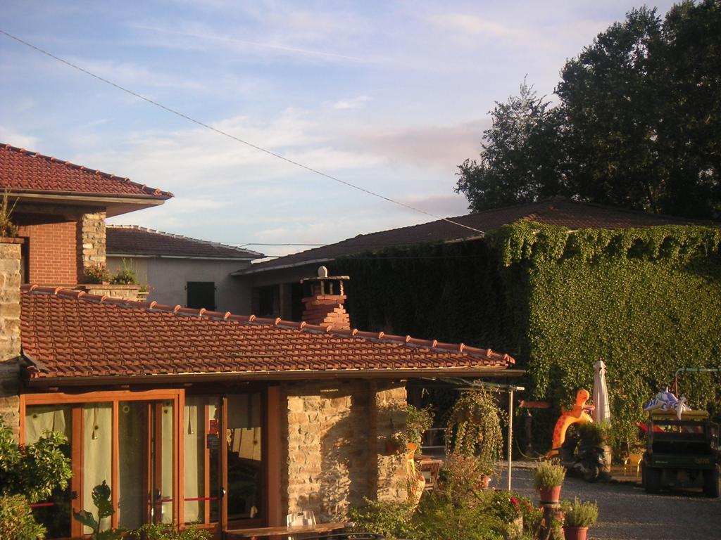 Agriturismo Gallo Cortemilia ภายนอก รูปภาพ