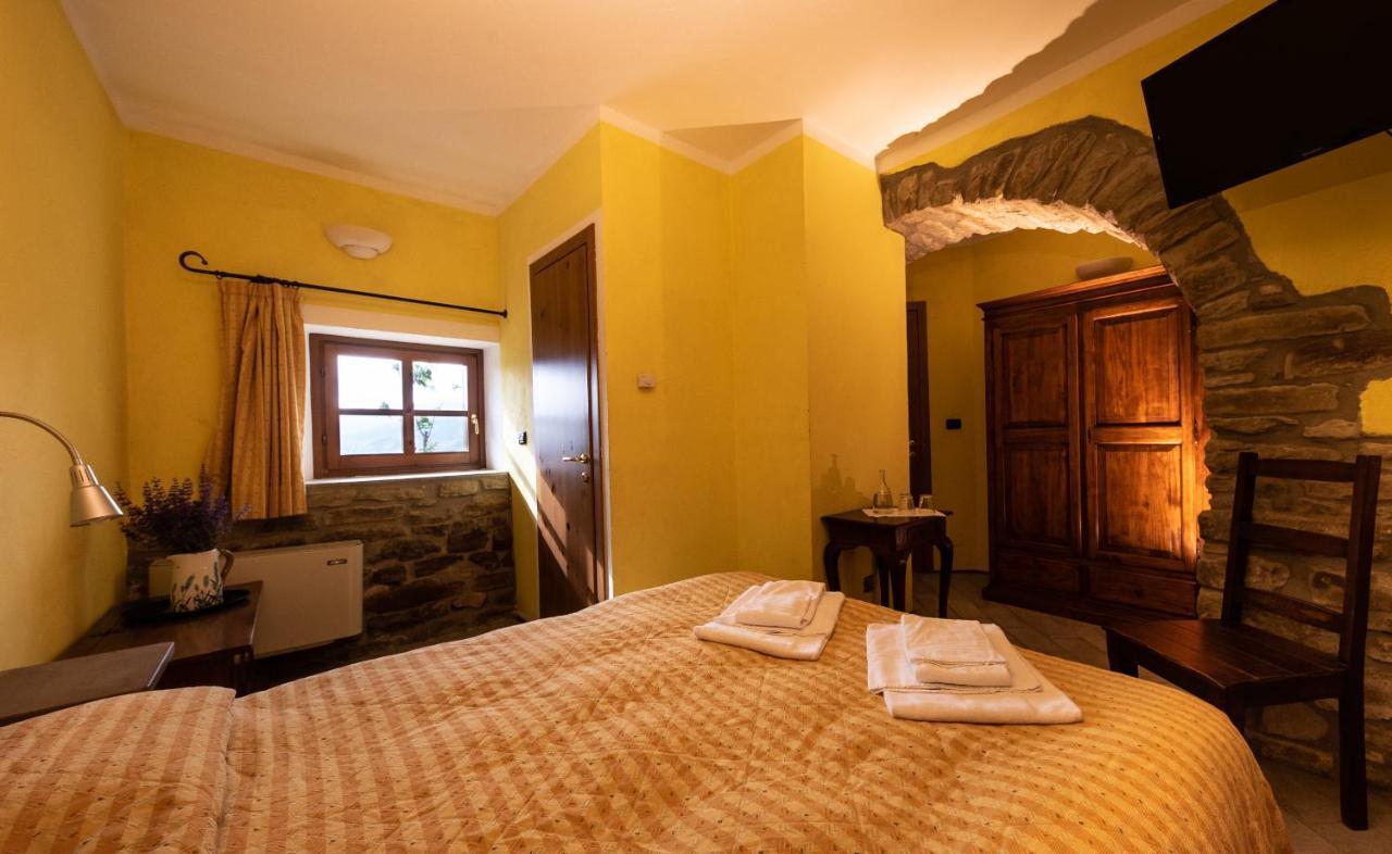 Agriturismo Gallo Cortemilia ภายนอก รูปภาพ